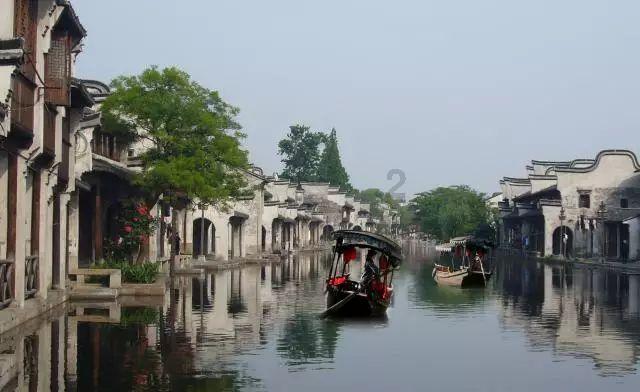 5.41亿播放量的丝绸免加热卷发器，到底有多火？